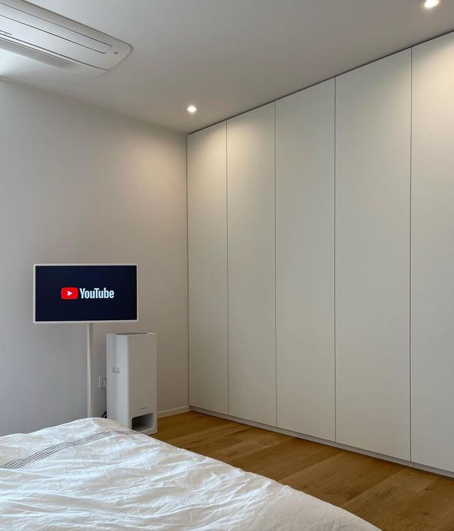 看过这套120㎡高层住宅，发现极简风真的舒服，家务活也少了一半-10.jpg