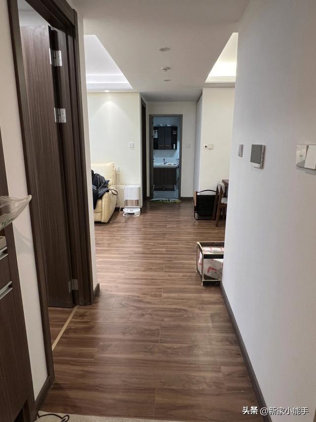 她家装修一年的新房终于完工，不豪华不大气，很让人喜欢-1.jpg