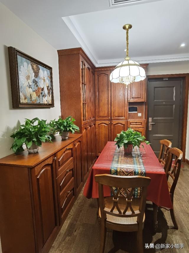 她家新房装修美式风格，全屋打满柜子，实用又大气，值得分享一下-4.jpg