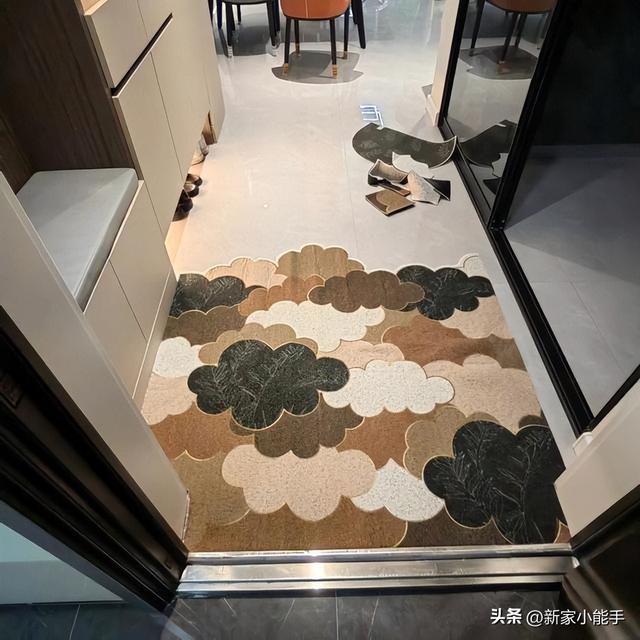 她家极简风新房，全屋网红灰，不做电视墙太喜欢了，值得参考-2.jpg