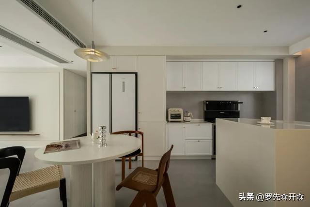 140㎡温柔轻法式，满足你对浪漫的所有幻想-14.jpg