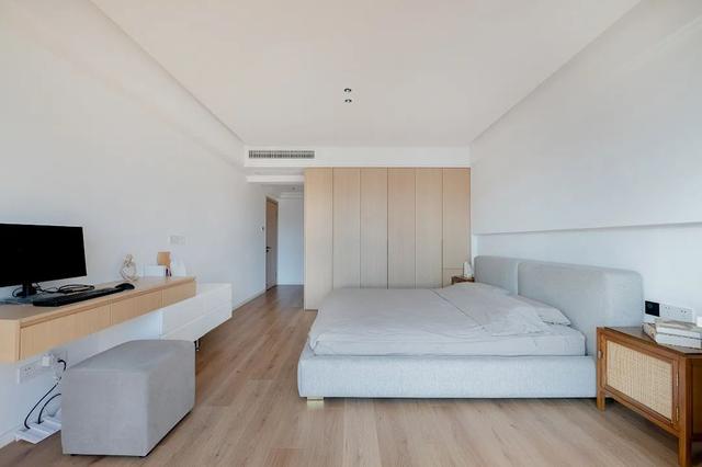 110㎡极简风，全屋柜体暗门设计干净利落-14.jpg
