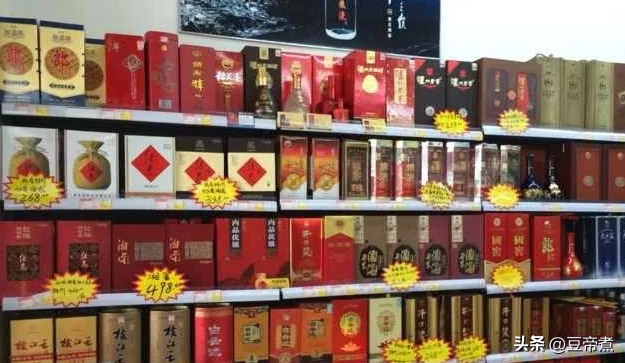 4款极简风解馋好酒，拒绝过度包装，款款纯粮精酿，好喝还不贵-1.jpg