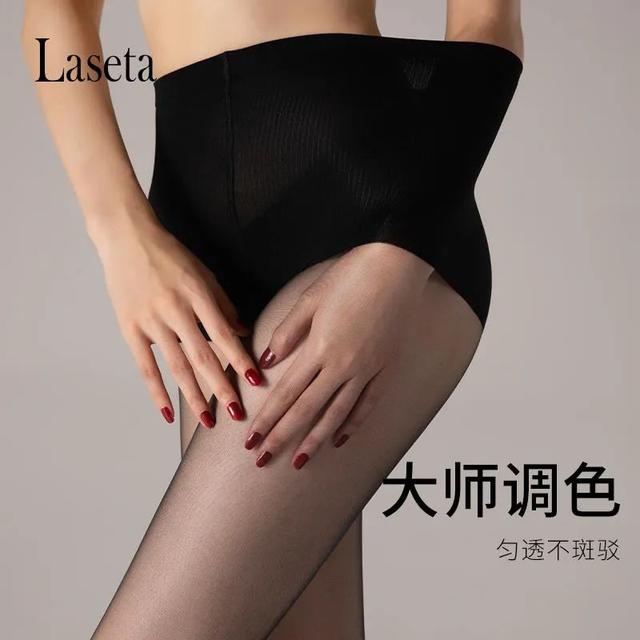 即使日常再爱极简风，夜晚还是要像这些90年代艳光四射的大美人学啊-42.jpg