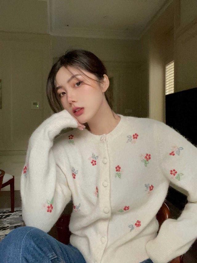 深冬室内穿搭，一定要试一下“轻法式”，甜糯优雅又有少女感-1.jpg