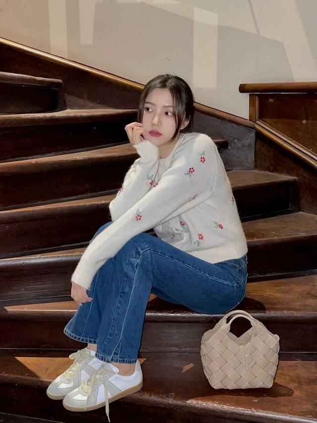 深冬室内穿搭，一定要试一下“轻法式”，甜糯优雅又有少女感-3.jpg