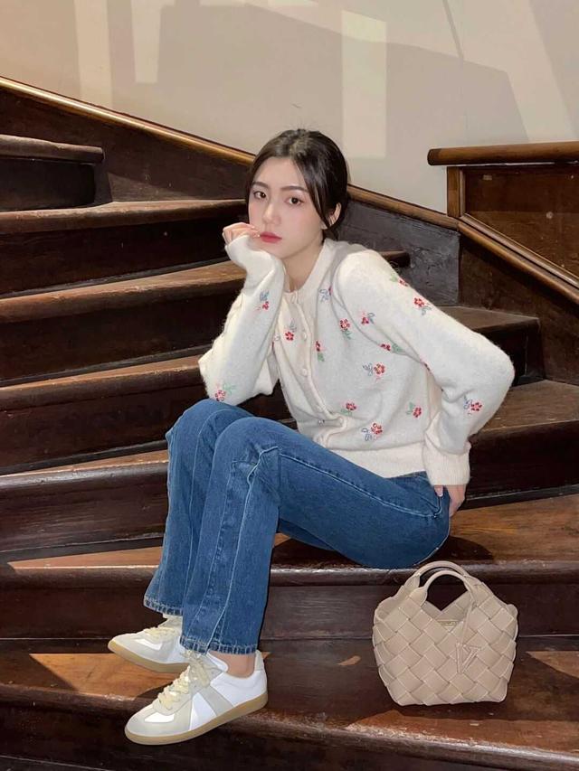 深冬室内穿搭，一定要试一下“轻法式”，甜糯优雅又有少女感-5.jpg
