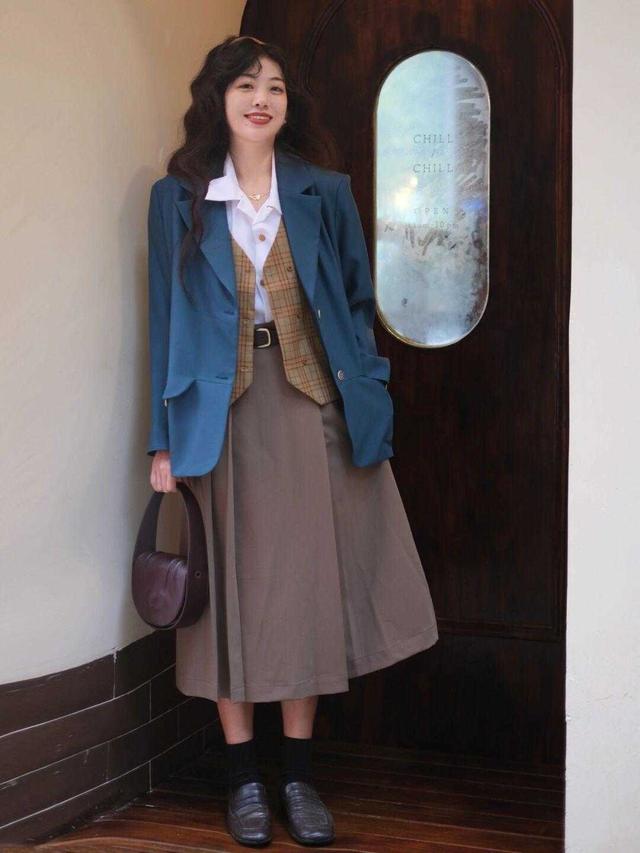 深冬室内穿搭，一定要试一下“轻法式”，甜糯优雅又有少女感-17.jpg