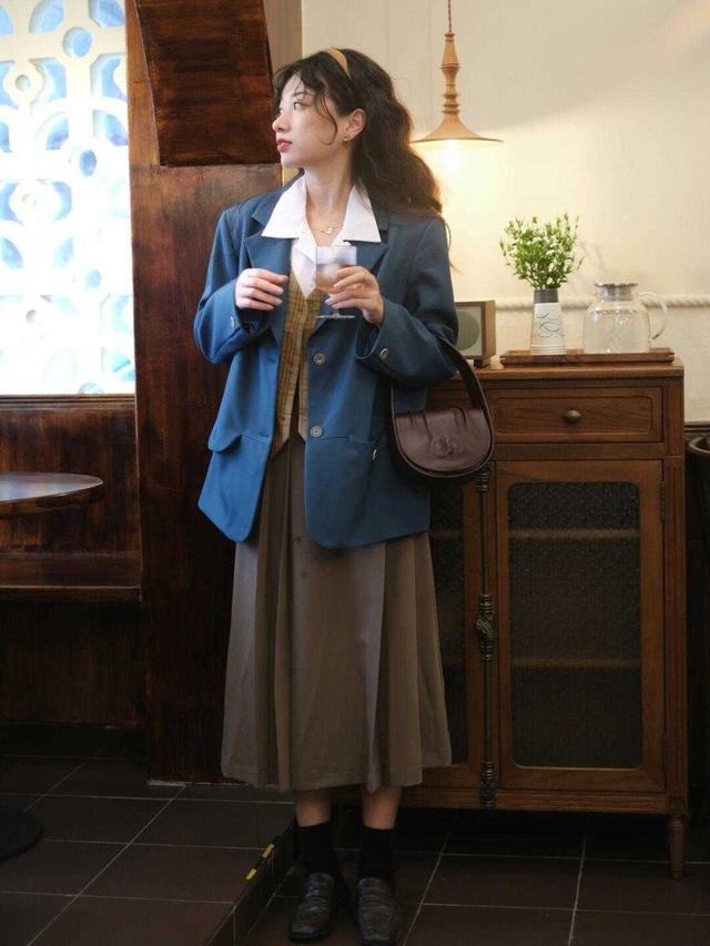 深冬室内穿搭，一定要试一下“轻法式”，甜糯优雅又有少女感-19.jpg