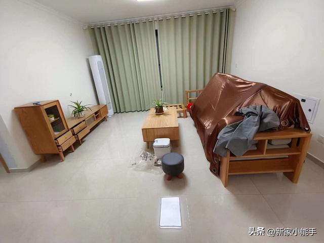 极简风装修花了15万，不做吊顶不做电视墙，搭配原木家具很喜欢-3.jpg