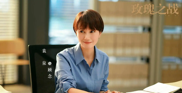 极简风，才是中年女人的标配，高级又韵味-2.jpg