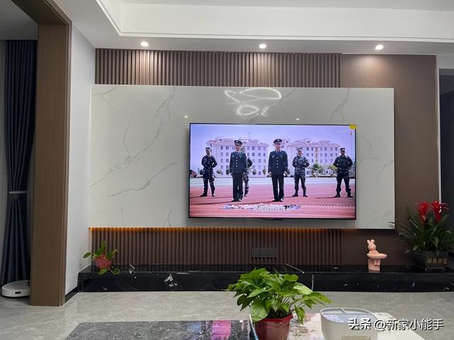 看她家入住大半年错层的新房，装修显得很有品位，生活更是精致呀-5.jpg