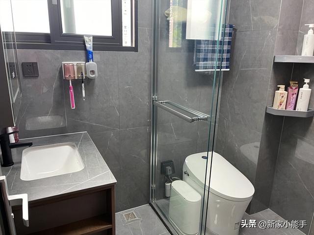 看她家入住大半年错层的新房，装修显得很有品位，生活更是精致呀-10.jpg