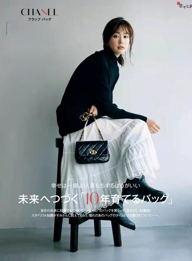 秋冬的高级感，全靠“黑白极简风”穿搭，3个搭配公式请收好-12.jpg