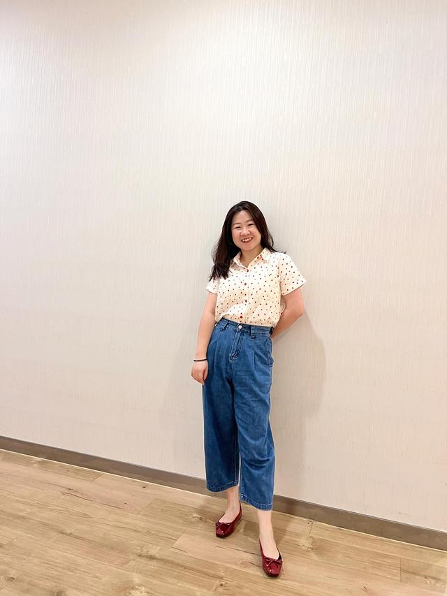 周一，波点衬衫和牛仔裤，轻法式就这么简单-1.jpg