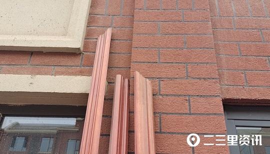 花几十万元定制的家具出现色差问题，怀疑成品家具为样品-3.jpg