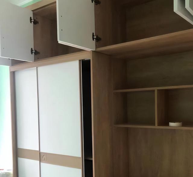 全屋定制橱柜用的什么板材（定制橱柜衣柜安装师傅哪里找）-2.jpg