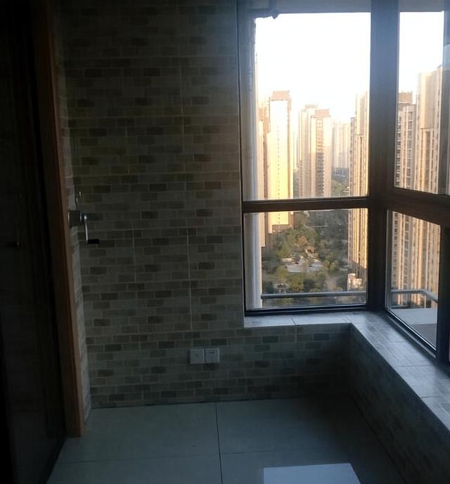 不顾全家人反对，花3万定制全屋橱柜，看到效果都说花得值-16.jpg
