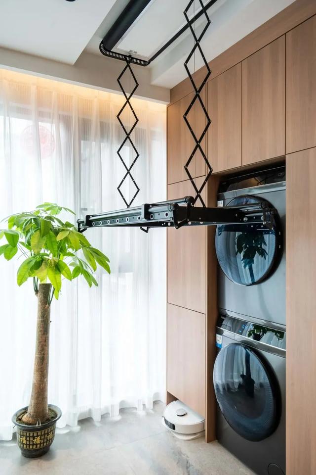 住范儿真实人家 | 超大横厅+全景落地窗，轻奢原木风美炸了！-21.jpg