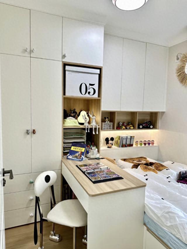 她家仅72㎡，却花3.5w做了60+㎡的柜子，全屋温馨又实用，太赞了-20.jpg