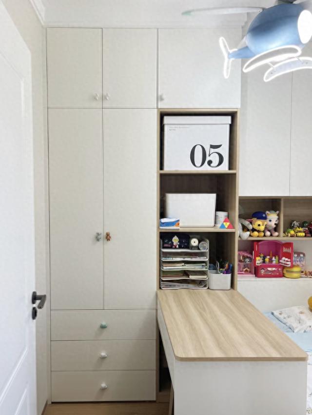 她家仅72㎡，却花3.5w做了60+㎡的柜子，全屋温馨又实用，太赞了-21.jpg