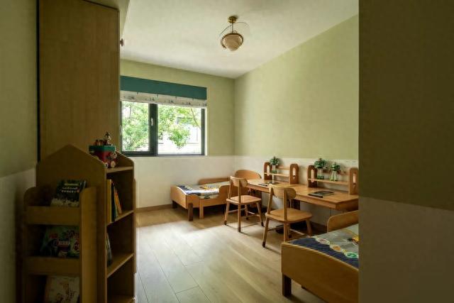 上海夫妻的130㎡家走红，坚持全屋打满柜子，效果那叫一个大气-18.jpg