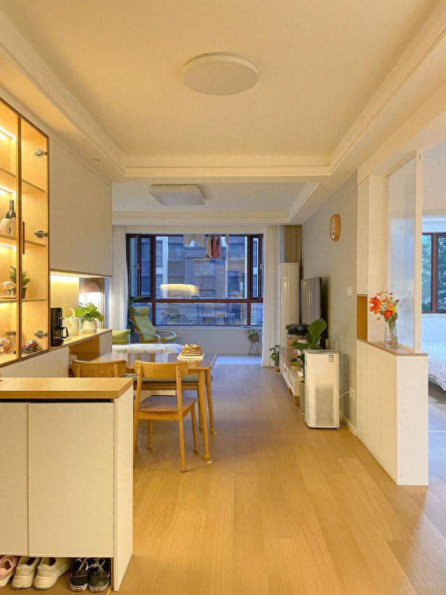山东夫妻的95㎡家：坚持全屋打满柜子，既实用又温馨，堪称教科书-1.jpg