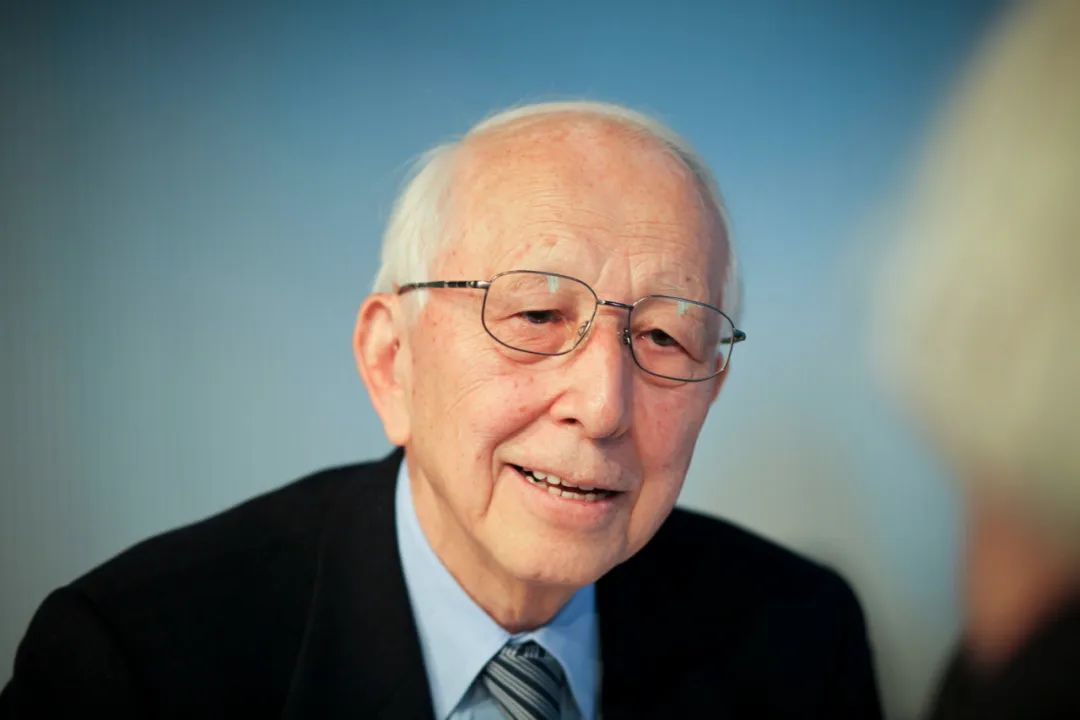 w93.jpg