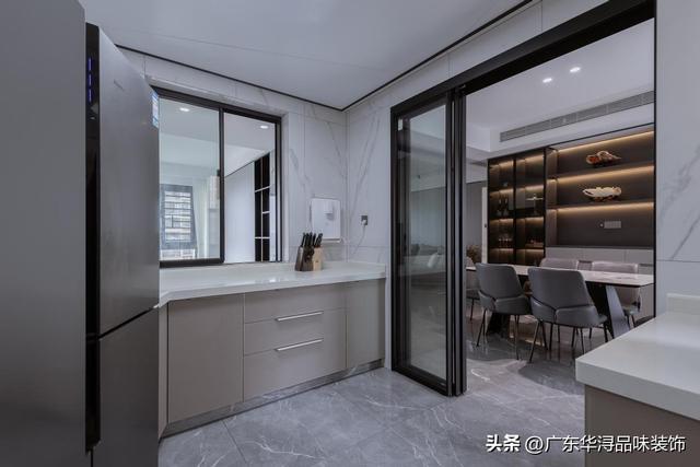 现代轻奢风装修，打造兼具舒适与格调的完美居所-5.jpg