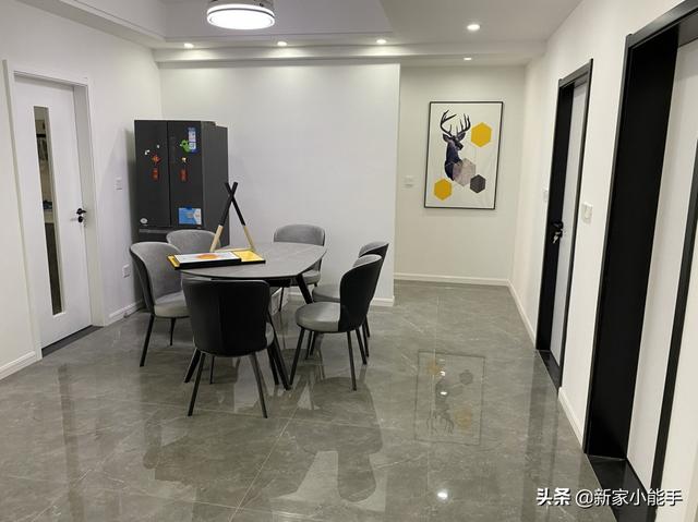 装修五个月终于完工，北欧轻奢风很漂亮，打算下个月搬进来入住-2.jpg