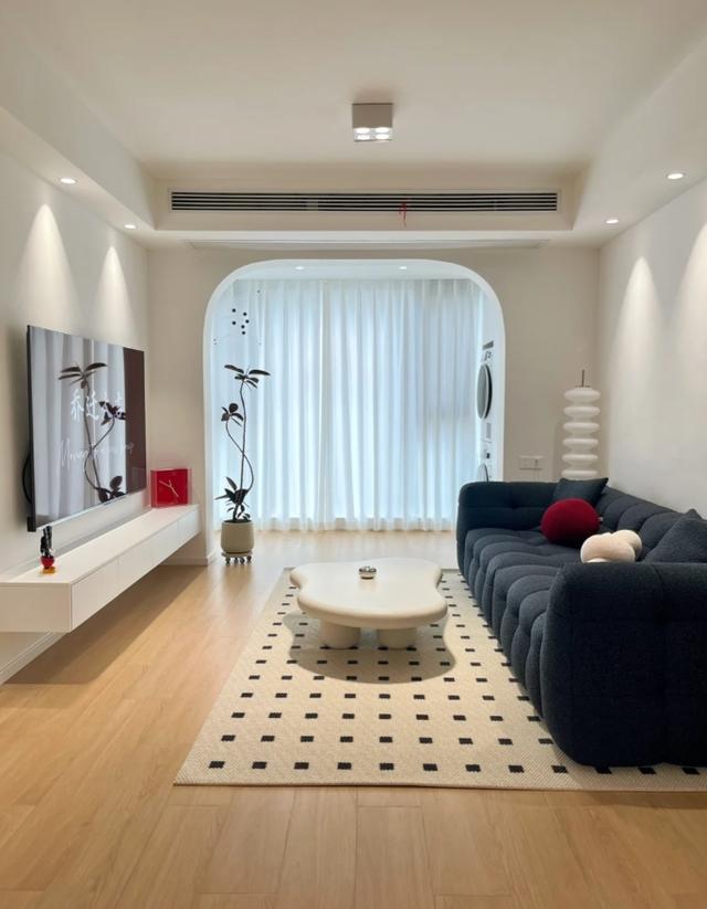 85m²通铺木纹砖，两室奶油风极简-2.jpg