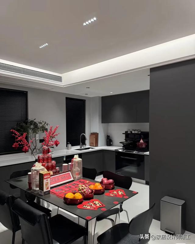 江苏南京美女晒出148㎡新家装修，一进去就不想出来，装修太漂亮-12.jpg