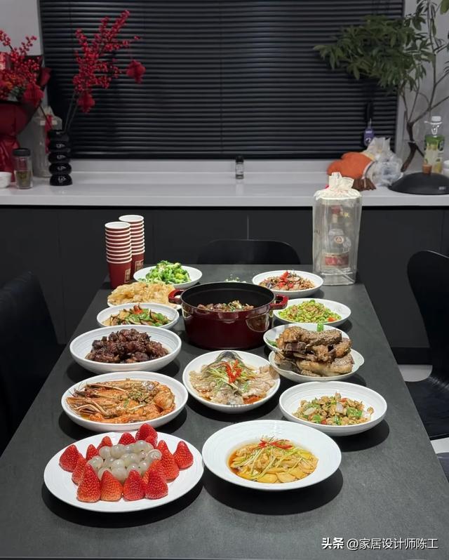 江苏南京美女晒出148㎡新家装修，一进去就不想出来，装修太漂亮-14.jpg