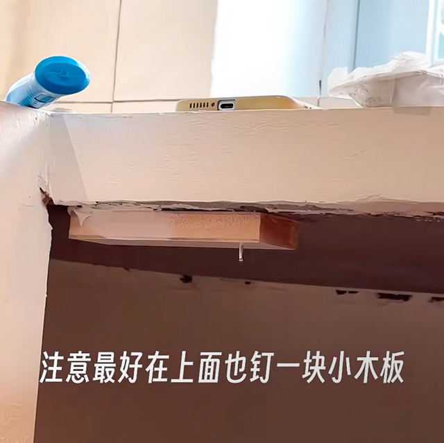 网友晒出自家厨房：“砖砌橱柜”太爽了，全屋定制根本比不上！-10.jpg