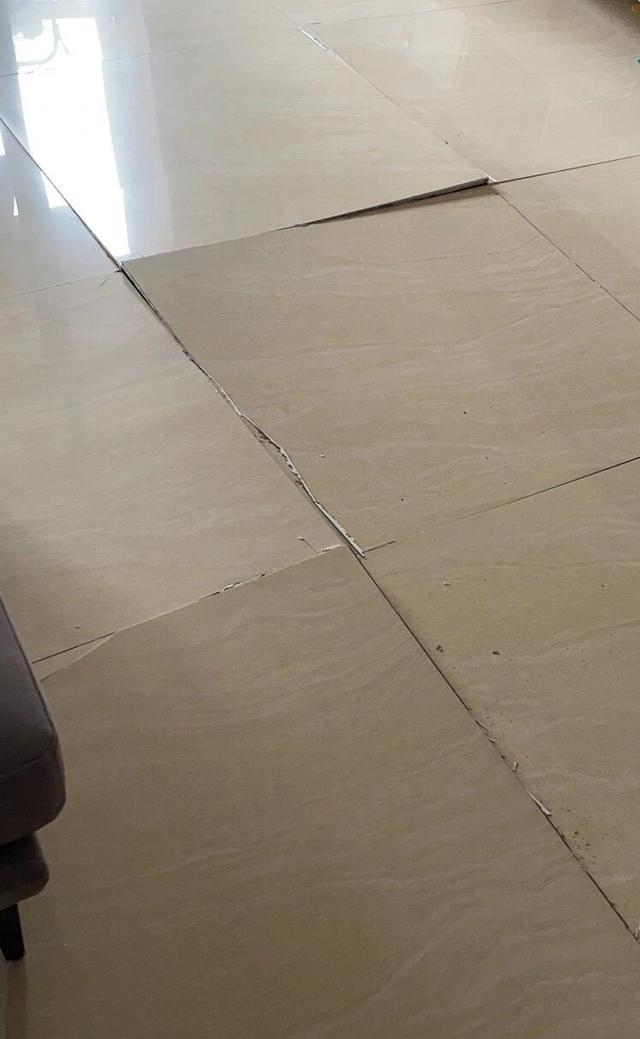 越来越多人装修不铺瓷砖和木地板了，学杭州人的做法，环保又耐用-7.jpg