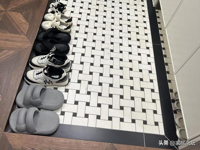 看了无数装修，发现：悄然流行5个玄关设计，真好用！难怪被跟风-5.jpg